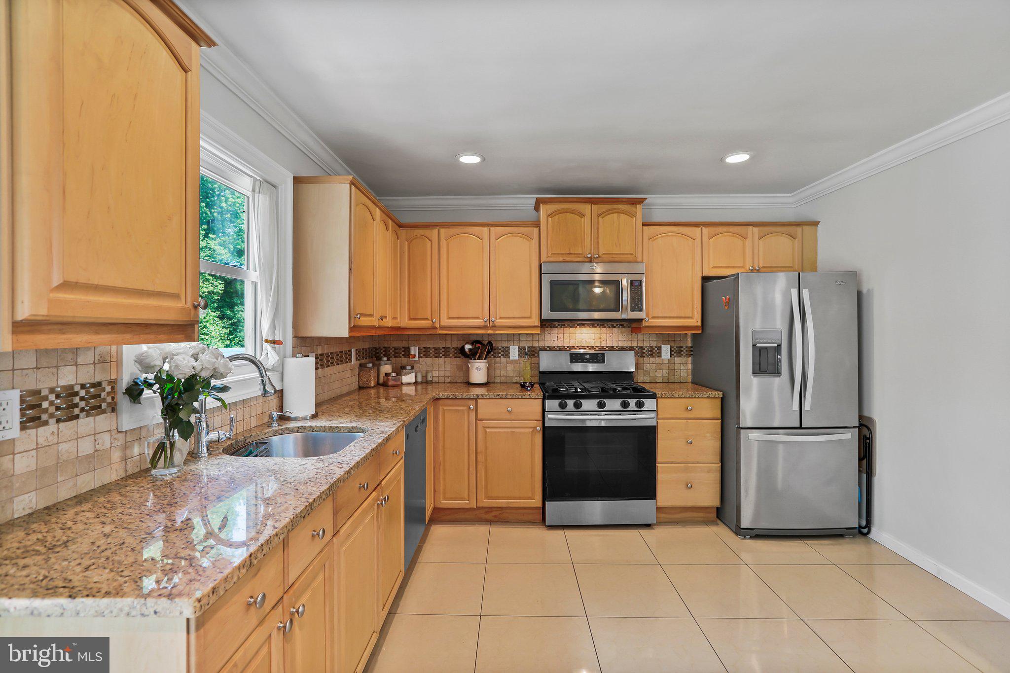 86 Rosedale Avenue Ewing, NJ 08638 - Photo 7 of 26 Gallery Image 7