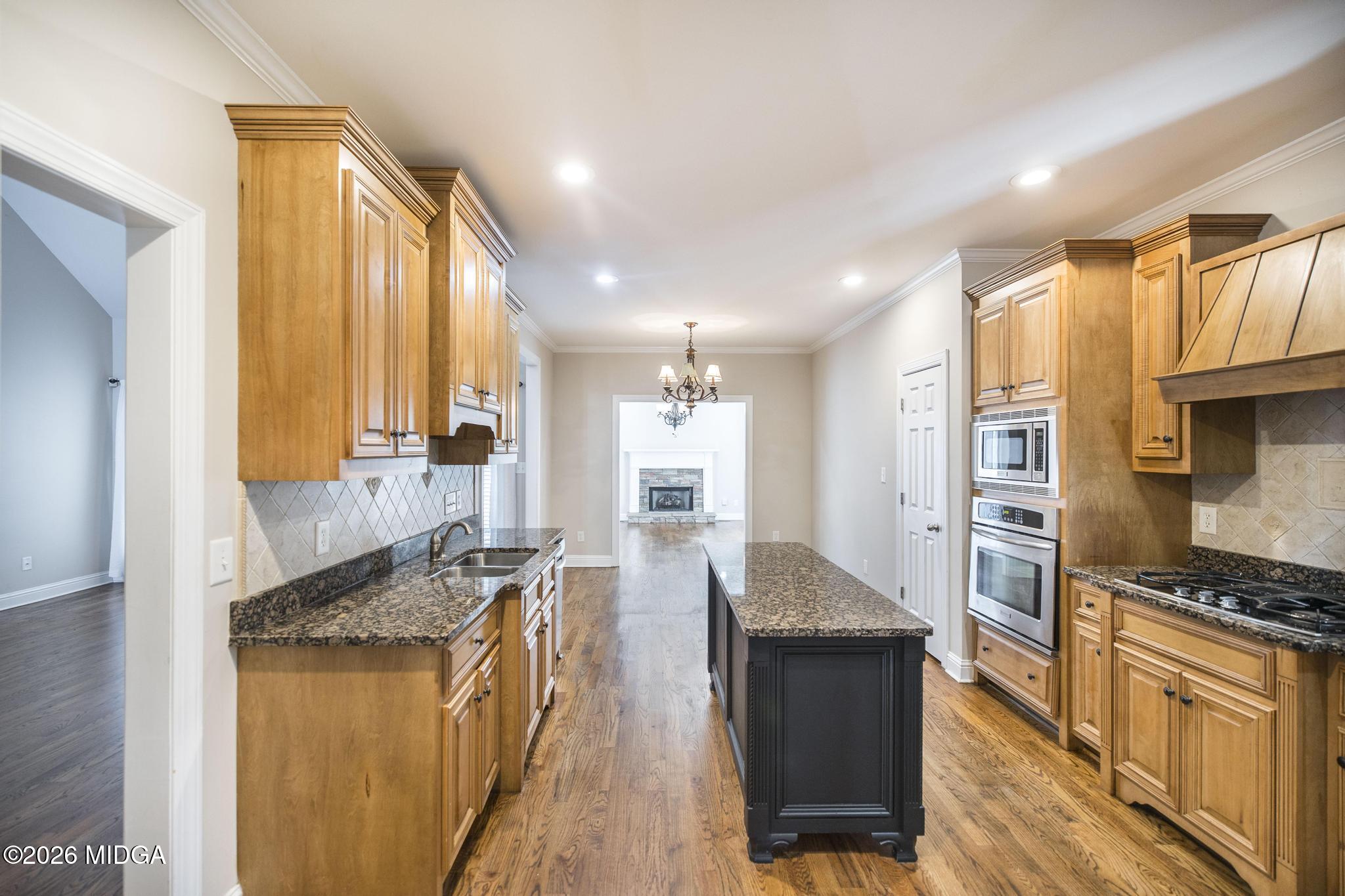 222 Rutledge Way Macon, GA 31210 - Photo 2 of 56 222 Rutledge Way 16