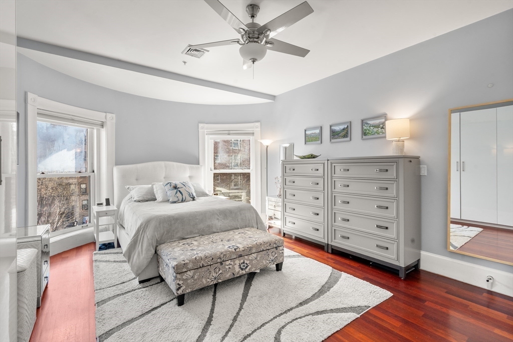 19 Bay State Road, Unit 4 Boston, MA 02215 - Photo 13 of 27