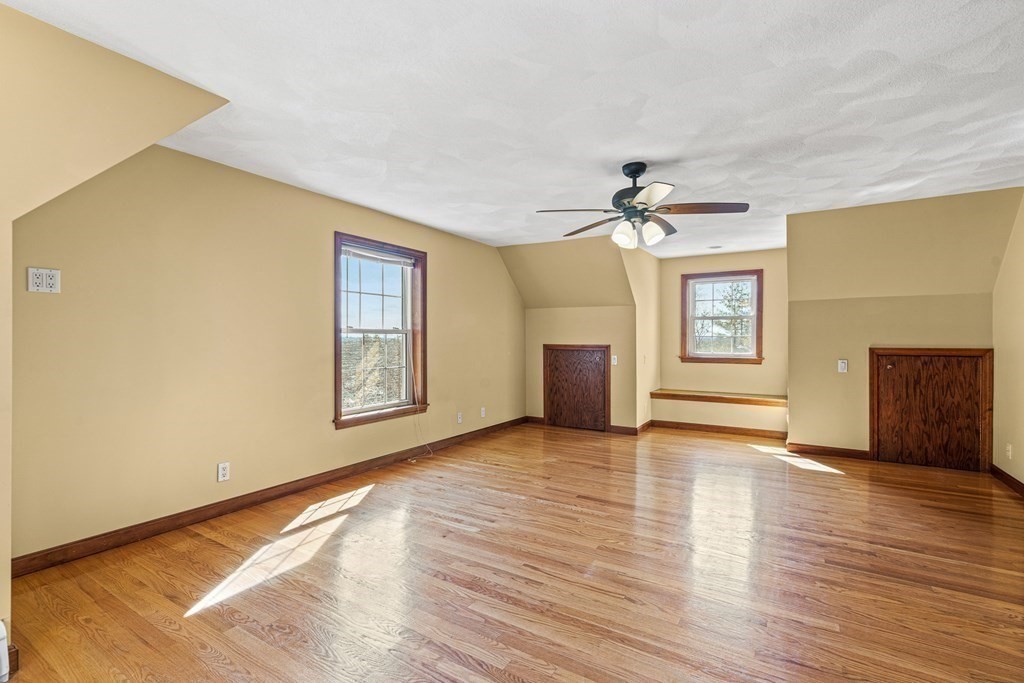 38 Boulder Road Saugus, MA 01906 - Photo 11 of 37 Gallery Image 11