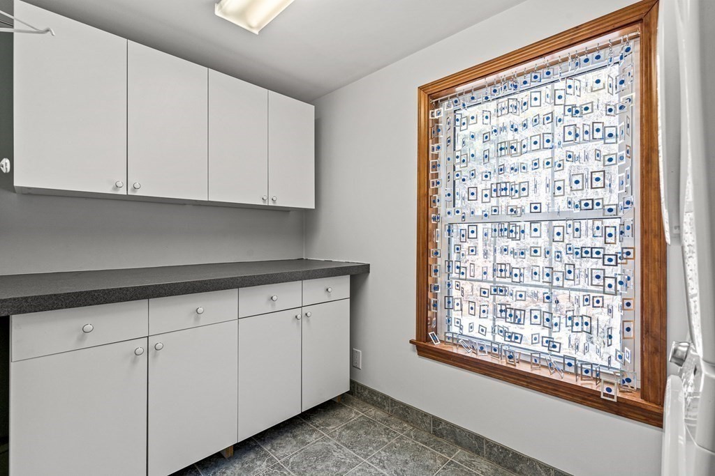 38 Boulder Road Saugus, MA 01906 - Photo 17 of 37 Gallery Image 17