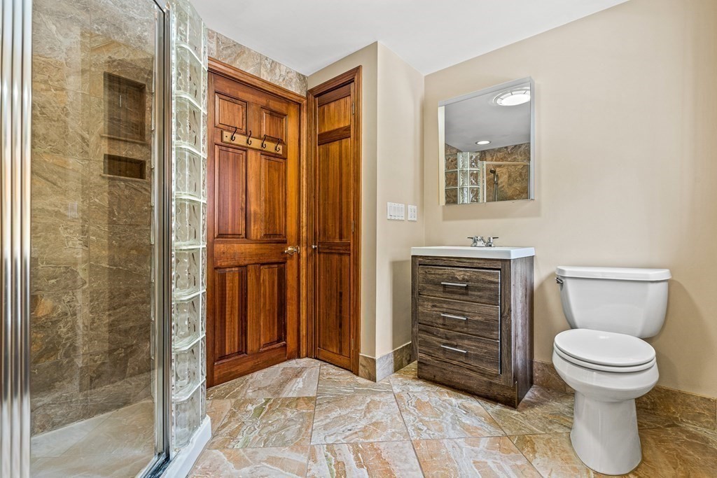 38 Boulder Road Saugus, MA 01906 - Photo 20 of 37 Gallery Image 20
