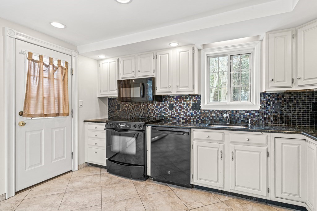 38 Boulder Road Saugus, MA 01906 - Photo 26 of 37 Gallery Image 26