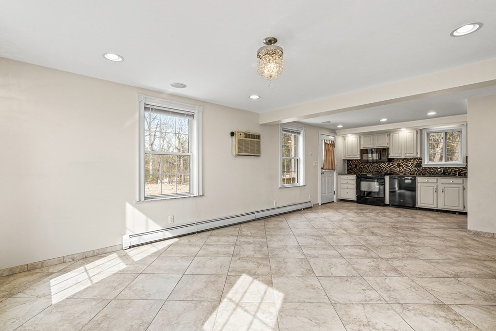 38 Boulder Road Saugus, MA 01906 - Photo 5 of 37 Gallery Image 5