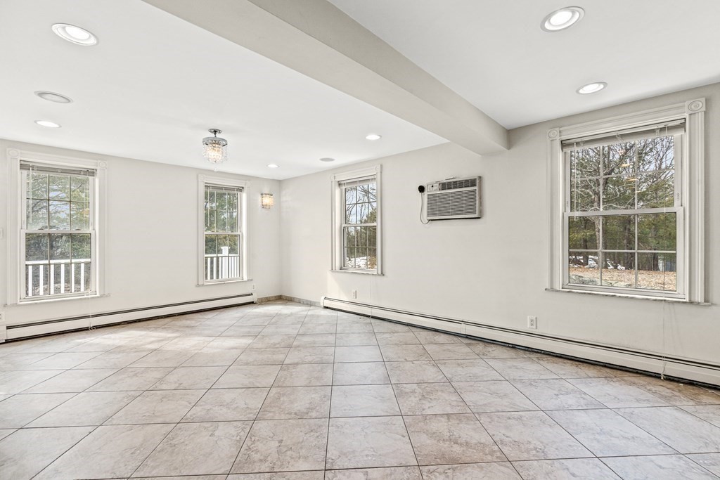 38 Boulder Road Saugus, MA 01906 - Photo 6 of 37 Gallery Image 6