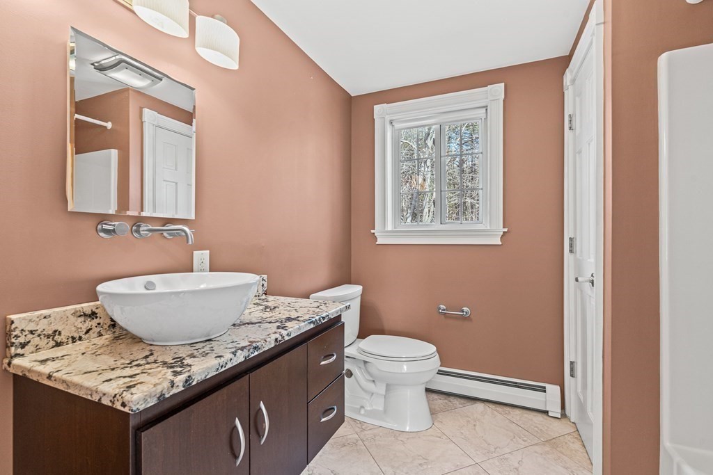 38 Boulder Road Saugus, MA 01906 - Photo 10 of 37 Gallery Image 10