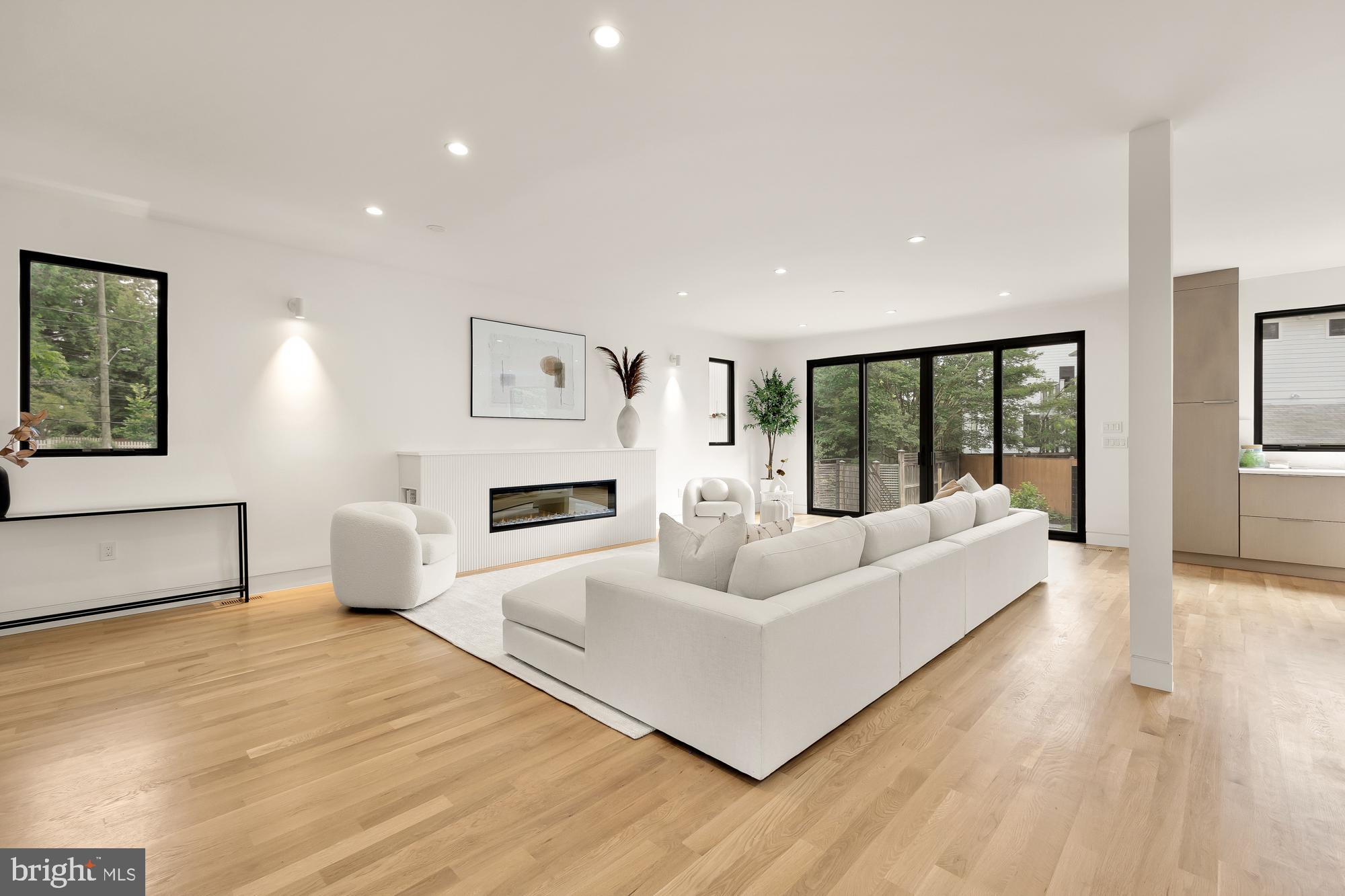 4525 Grant Road Northwest Washington, DC 20016 - Photo 5 of 38