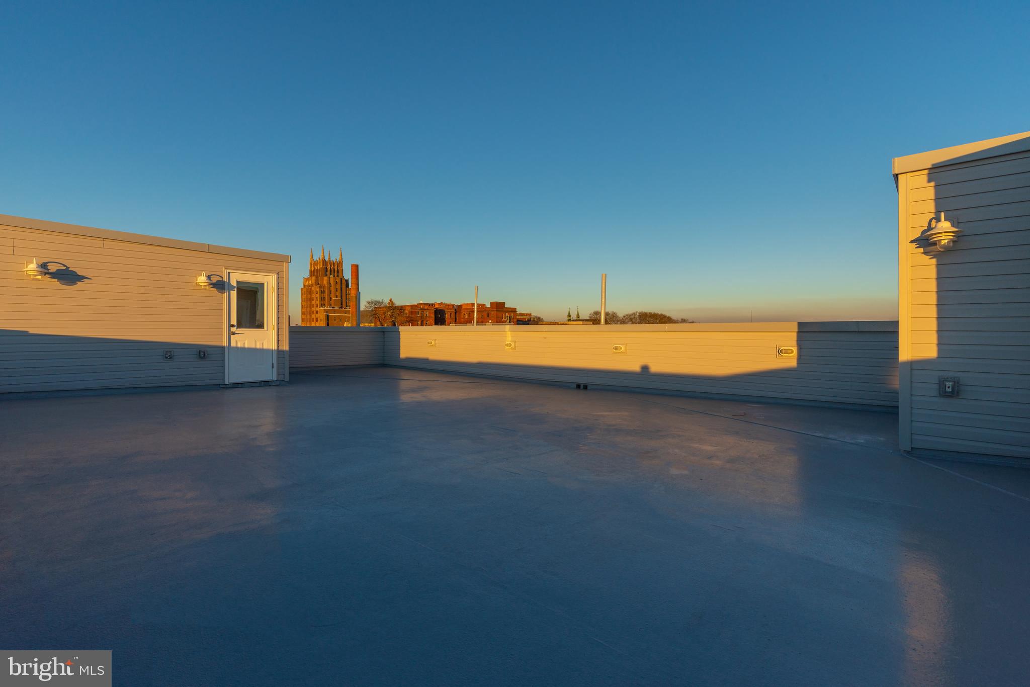 2517 Hope Street, Unit 5 Philadelphia, PA 19133 - Photo 34 of 35 a view of an empty room with a window