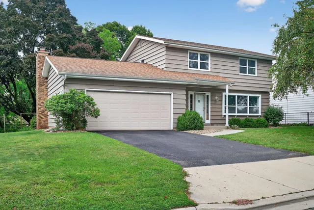 $387,900 | 559 21st Street Northeast, Rochester, MN 55906