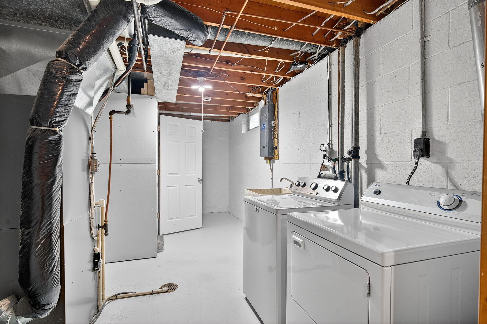 559 21st Street Northeast Rochester, MN 55906 - Photo 27 of 41