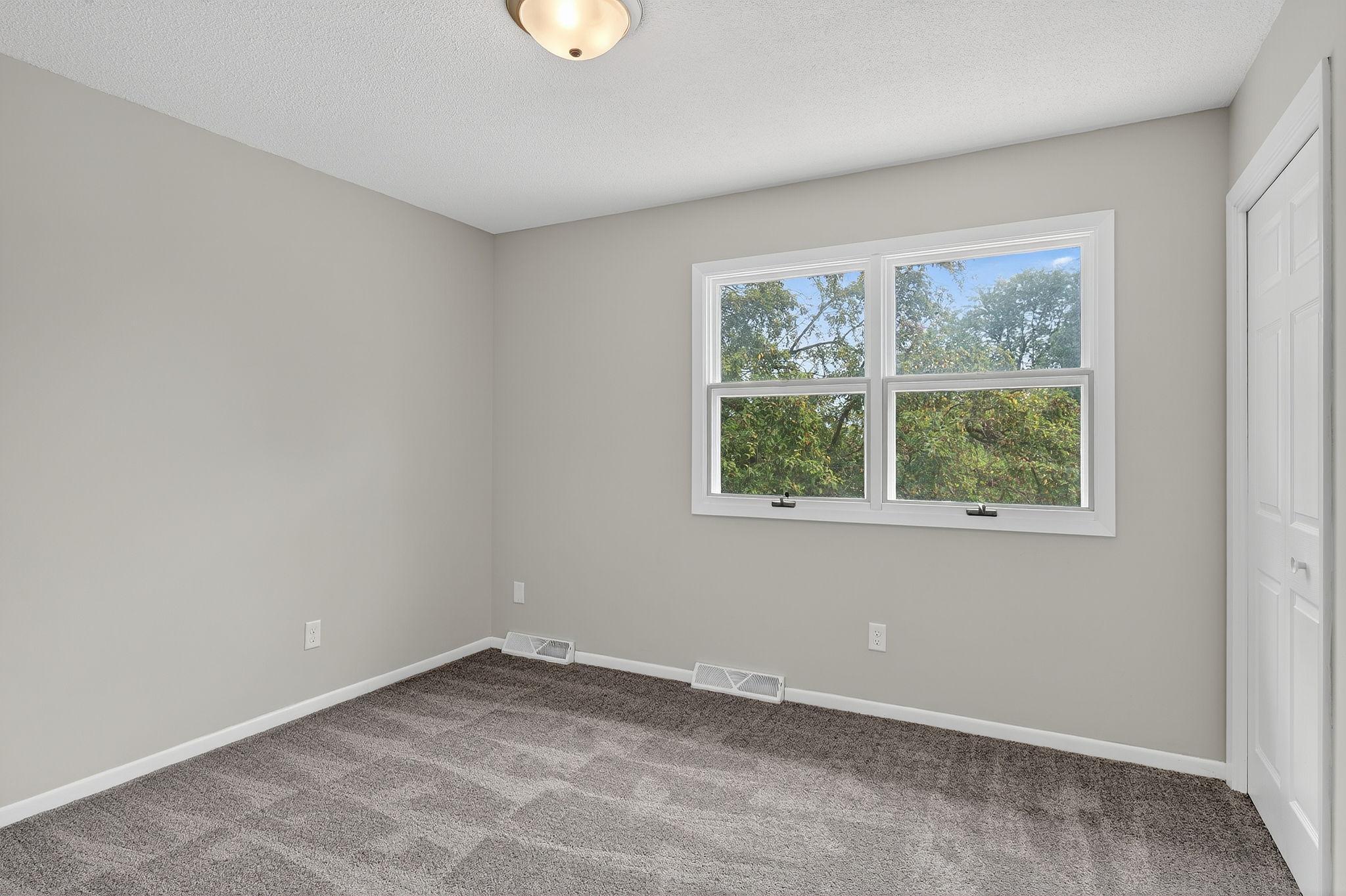 559 21st Street Northeast Rochester, MN 55906 - Photo 32 of 41