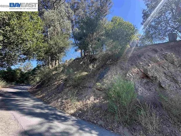 $97,300 | 0 Thorndale Drive, Oakland, CA 94611