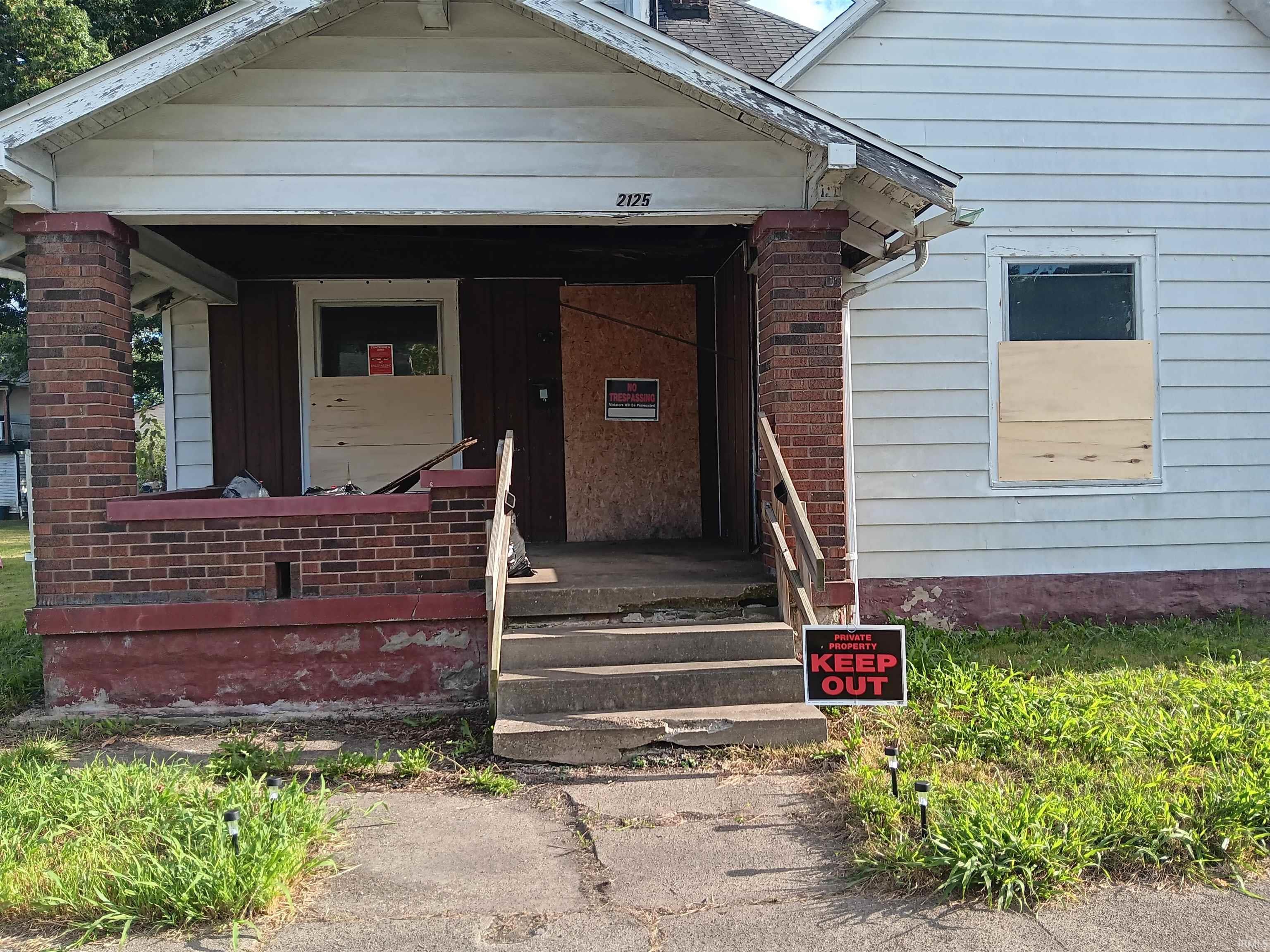 2125 1st Avenue Terre Haute, IN 47807 - Photo 2 of 30