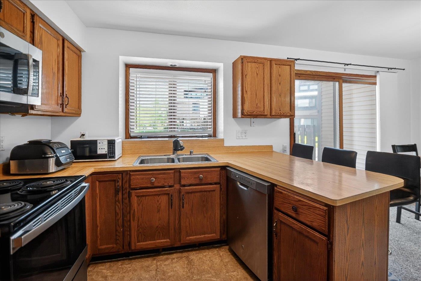 517 Knightsbridge Road Waunakee, WI 53597 - Photo 26 of 61