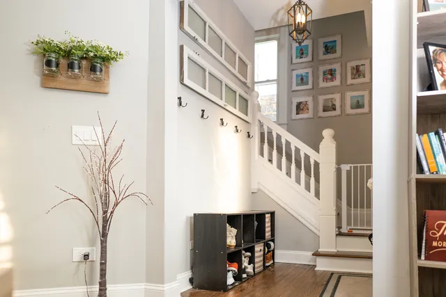 $437,500 | 371 South Madison Street, Oswego, IL 60543