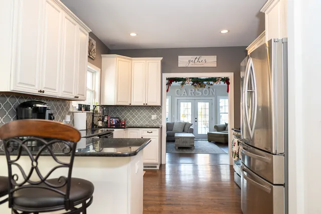 $437,500 | 371 South Madison Street, Oswego, IL 60543