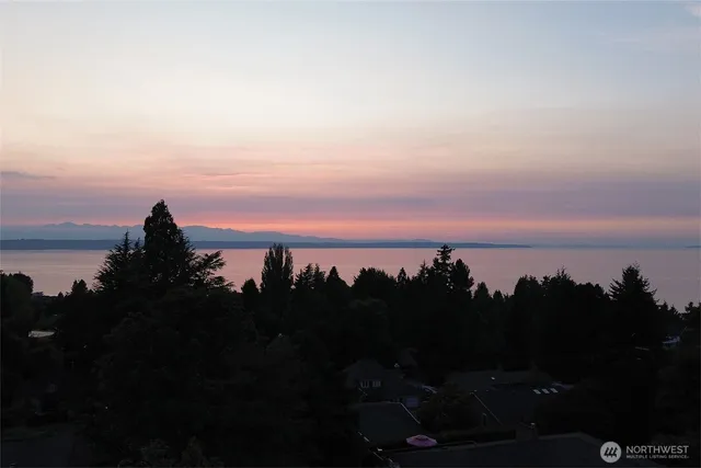 $895,000 | 192-xx Olympic View Drive, Edmonds, WA 98020