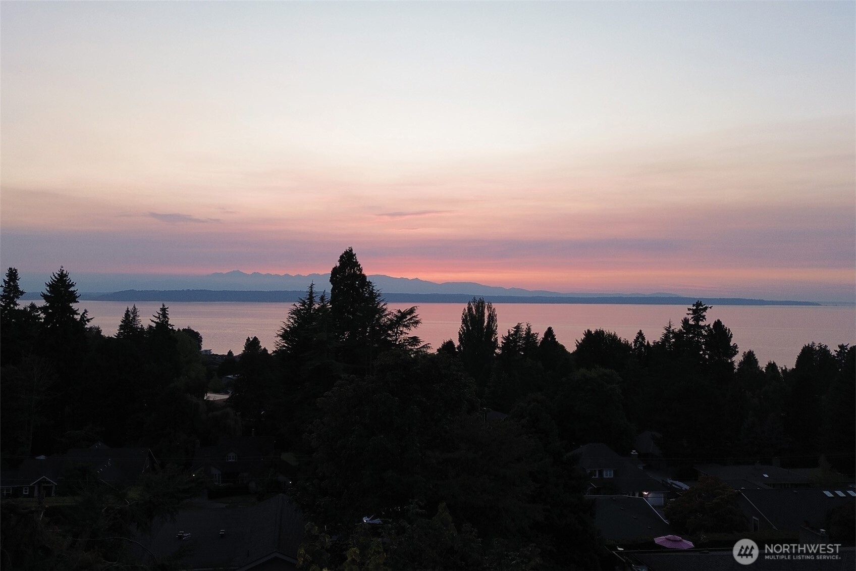 192-xx Olympic View Drive Edmonds, WA 98020 - Photo 5 of 13