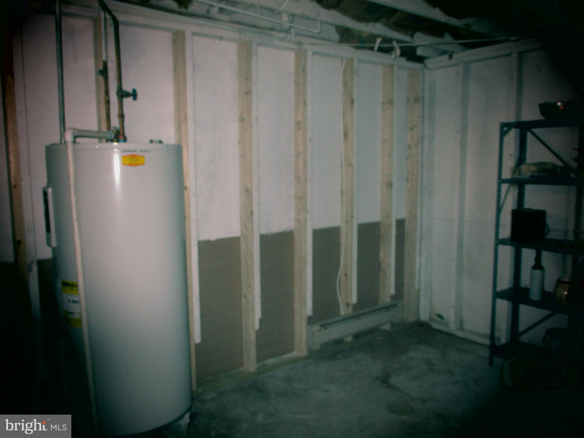 30 Quinton Hancocks Bridge Road Salem, NJ 08079 - Photo 17 of 25 Basement heated room with Laundry hookup