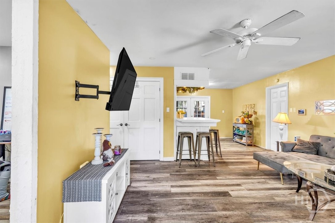 5904 Fairview Avenue Savannah, GA 31406 - Photo 3 of 29