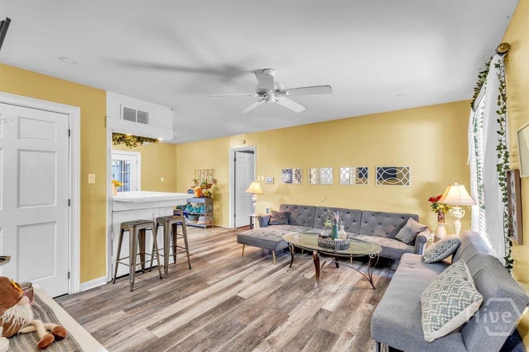 5904 Fairview Avenue Savannah, GA 31406 - Photo 4 of 29