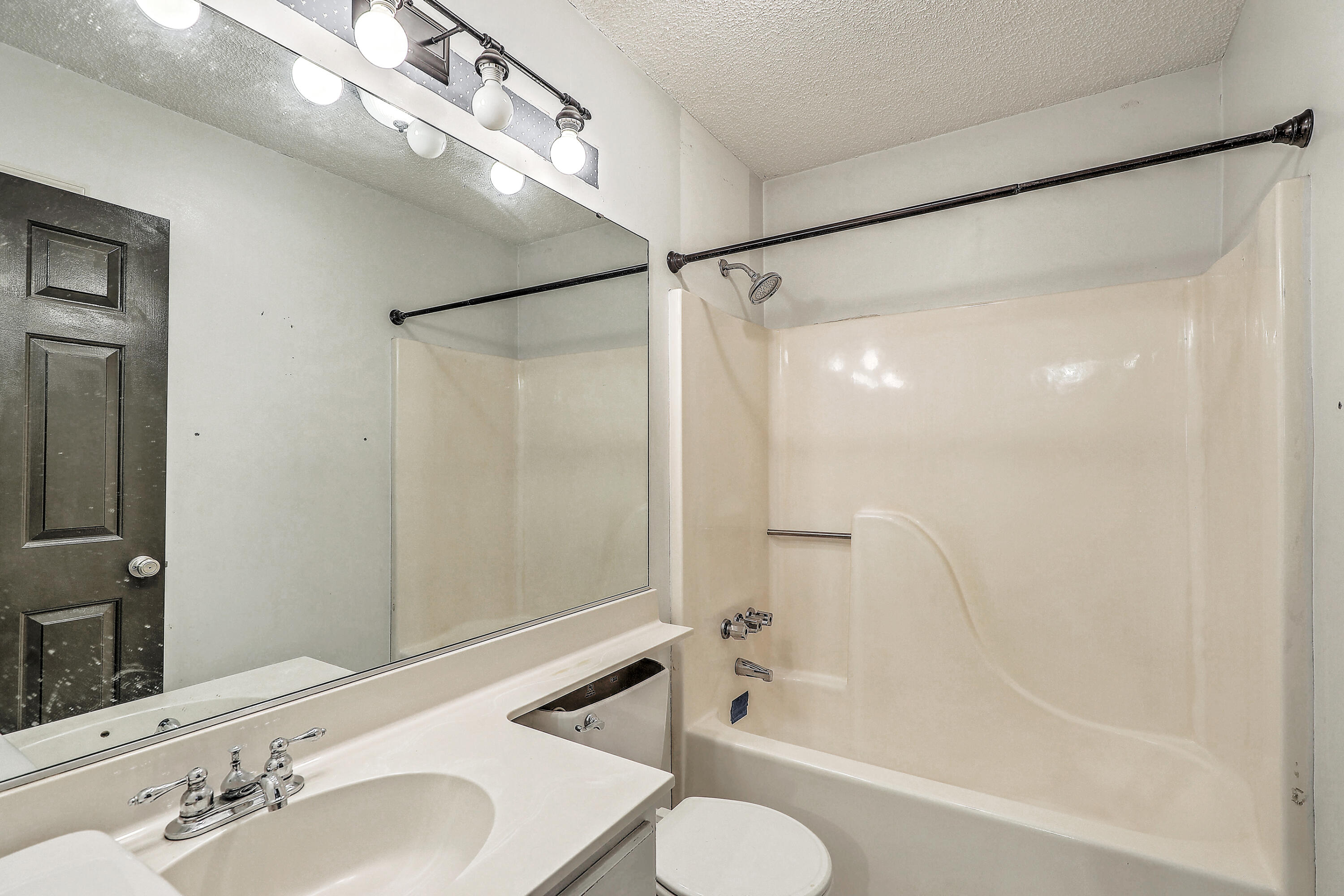 4410 Rice Mill Drive Charleston, SC 29420 - Photo 16 of 26 0W7A5641_2_3_4_5_6_7