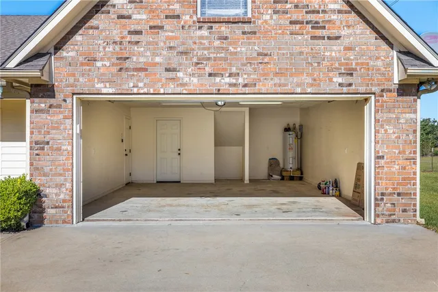 $435,000 | 525 Oak Tree Lane, Franklin, TX 77856