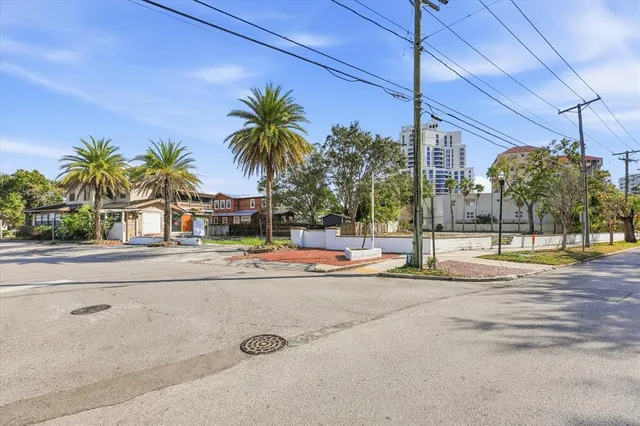 $5,100,000 | 1504 South Howard Avenue, Tampa, FL 33606