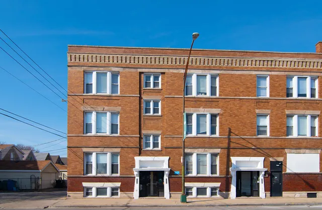 $1,600 | 1548 North Homan Avenue, Unit 3, Chicago, IL 60647