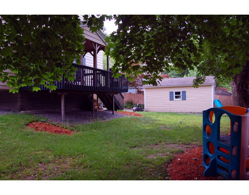 41 Buckingham Road North Andover, MA 01845 - Photo 17 of 18 Gallery Image 17