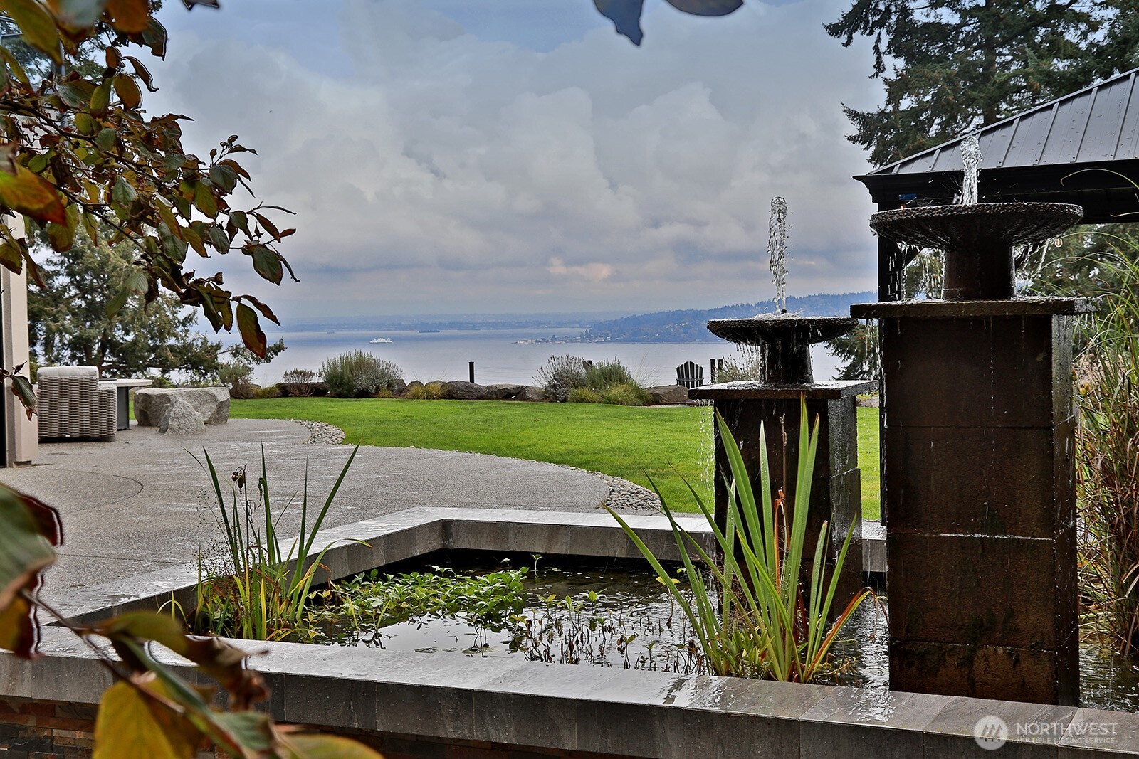 8045 Possession Road Clinton, WA 98236 - Photo 36 of 40