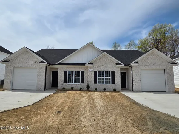 $277,500 | 2020 Dartford Drive, Unit B, Greenville, NC 27834