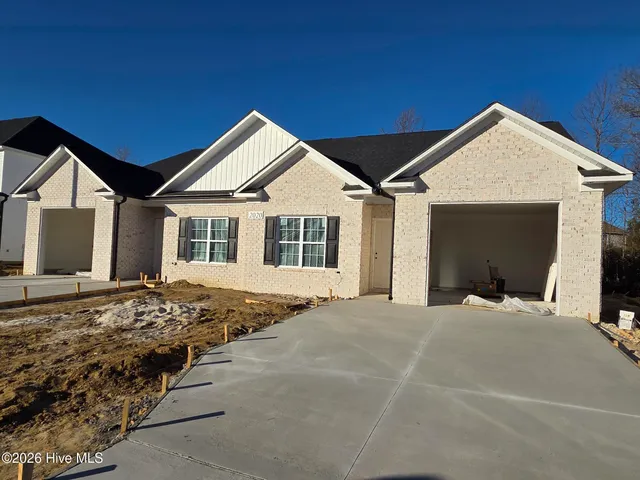 $277,500 | 2020 Dartford Drive, Unit B, Greenville, NC 27834