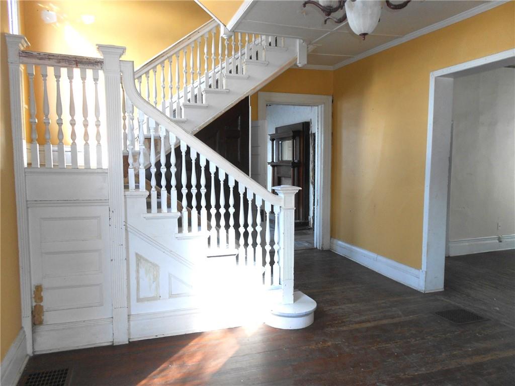 601 Locust Place Sewickley, PA 15143 - Photo 2 of 23