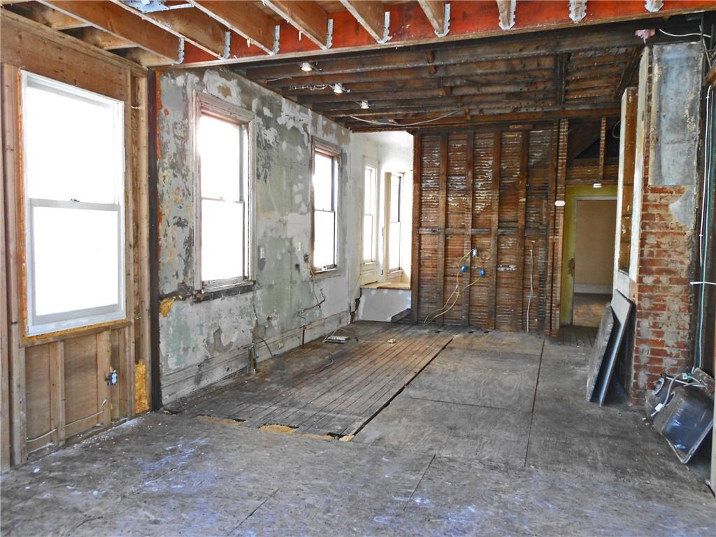 601 Locust Place Sewickley, PA 15143 - Photo 8 of 23