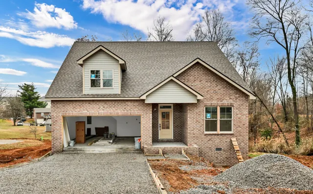$389,900 | 52 West Drive, Clarksville, TN 37040
