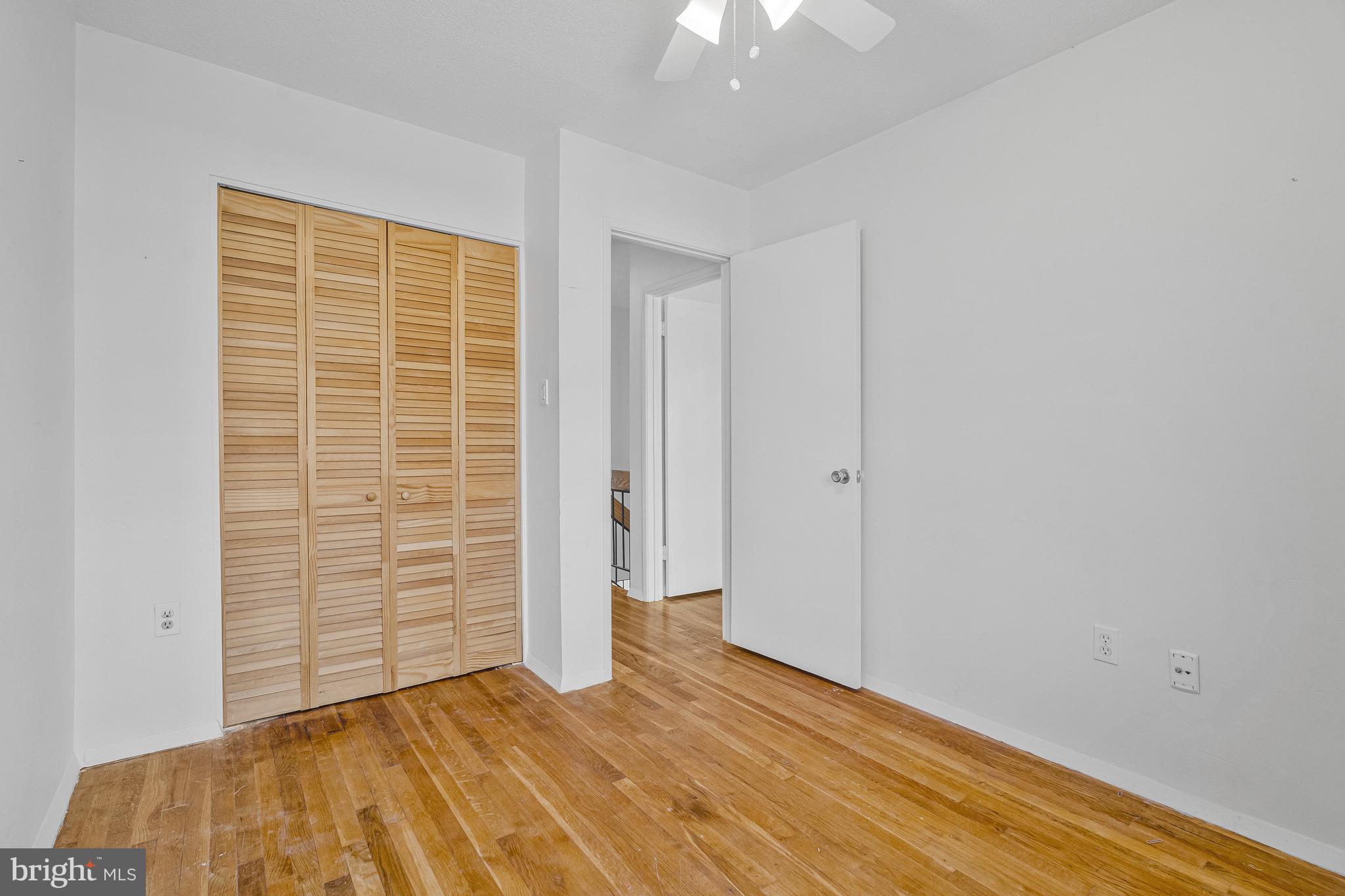 1353 Northgate Square Reston, VA 20190 - Photo 23 of 26 BR #3 - alternate view