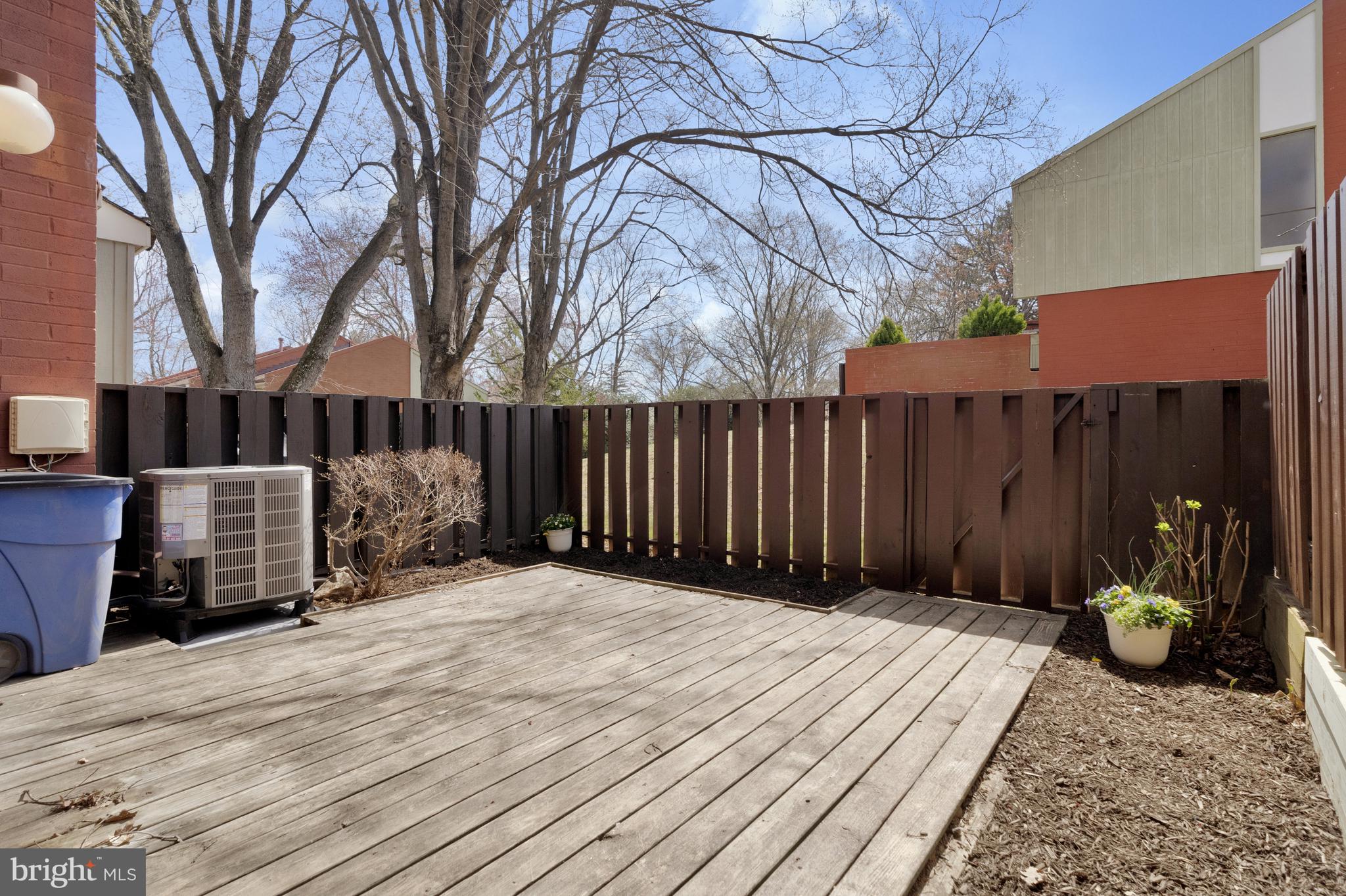 1353 Northgate Square Reston, VA 20190 - Photo 24 of 26 Generously sized backyard patio