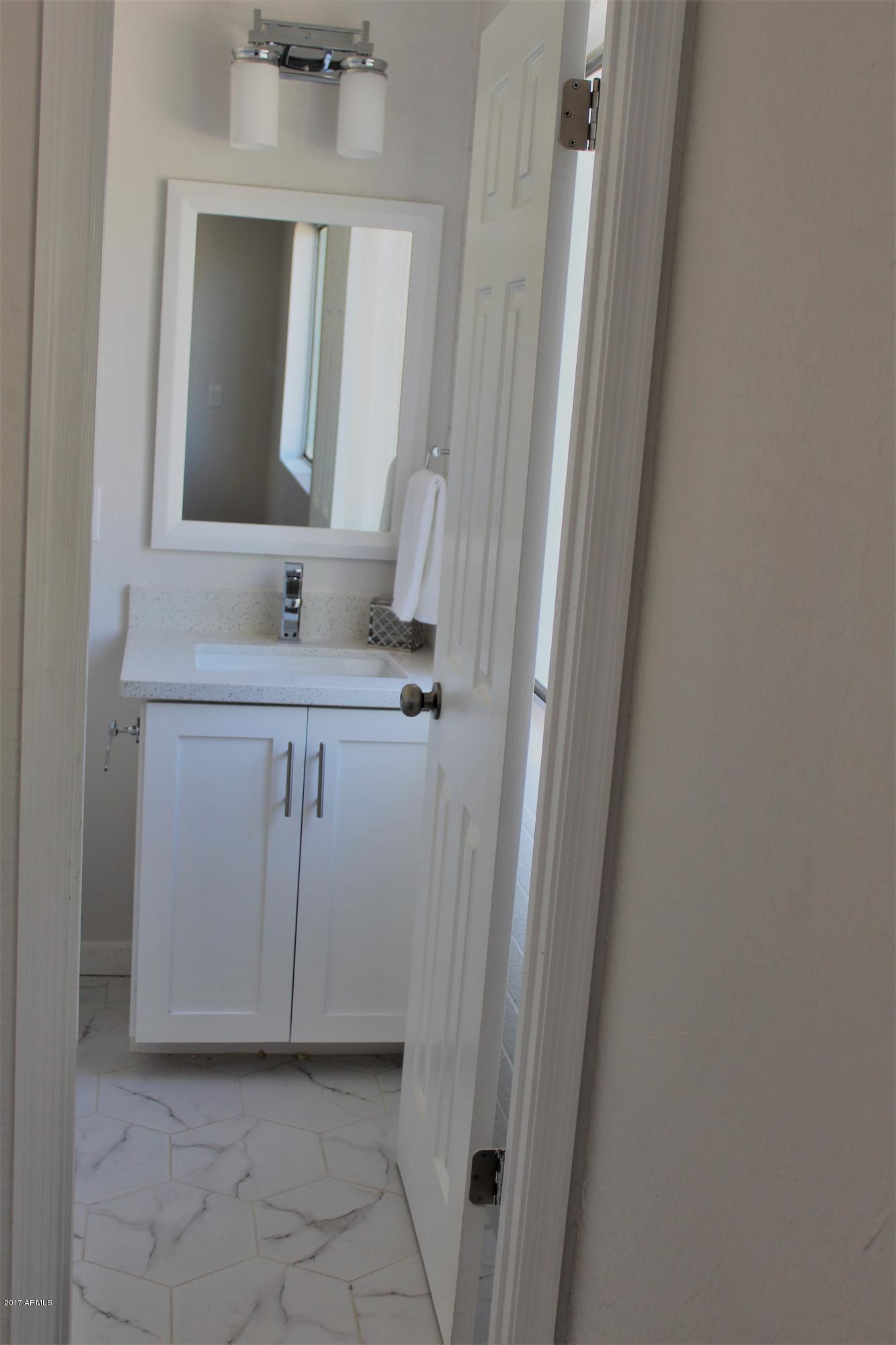 809 East Carson Road Phoenix, AZ 85042 - Photo 9 of 11 carson4