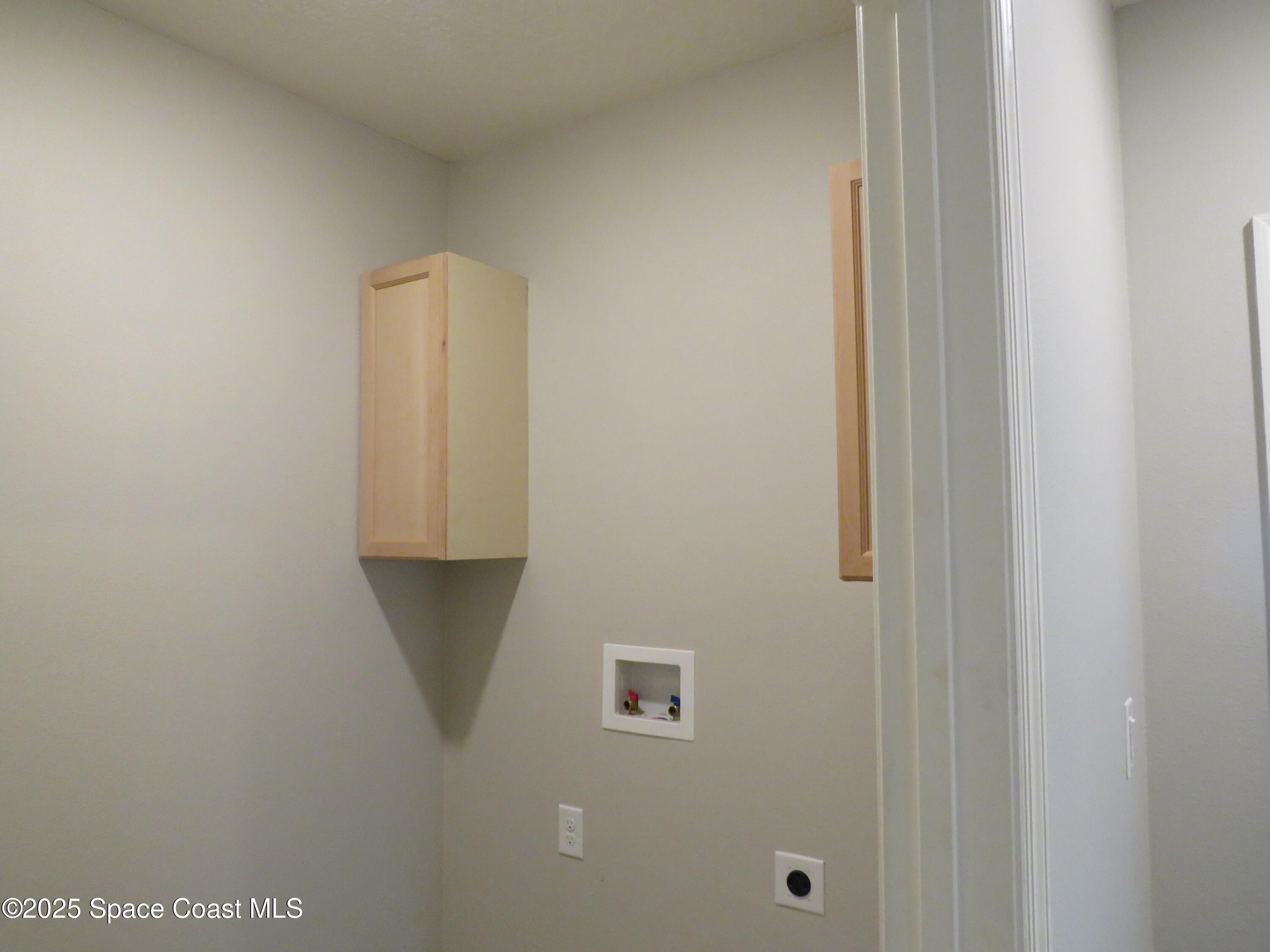 3548 Loggerhead Lane Mims, FL 32754 - Photo 16 of 25 a close up of a wall