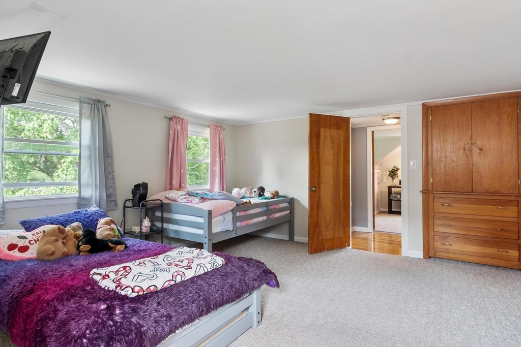 4 Cranston Street Worcester, MA 01606 - Photo 25 of 37