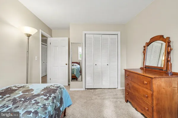 $325,000 | 300 Thomas Drive, Mechanicsburg, PA 17050