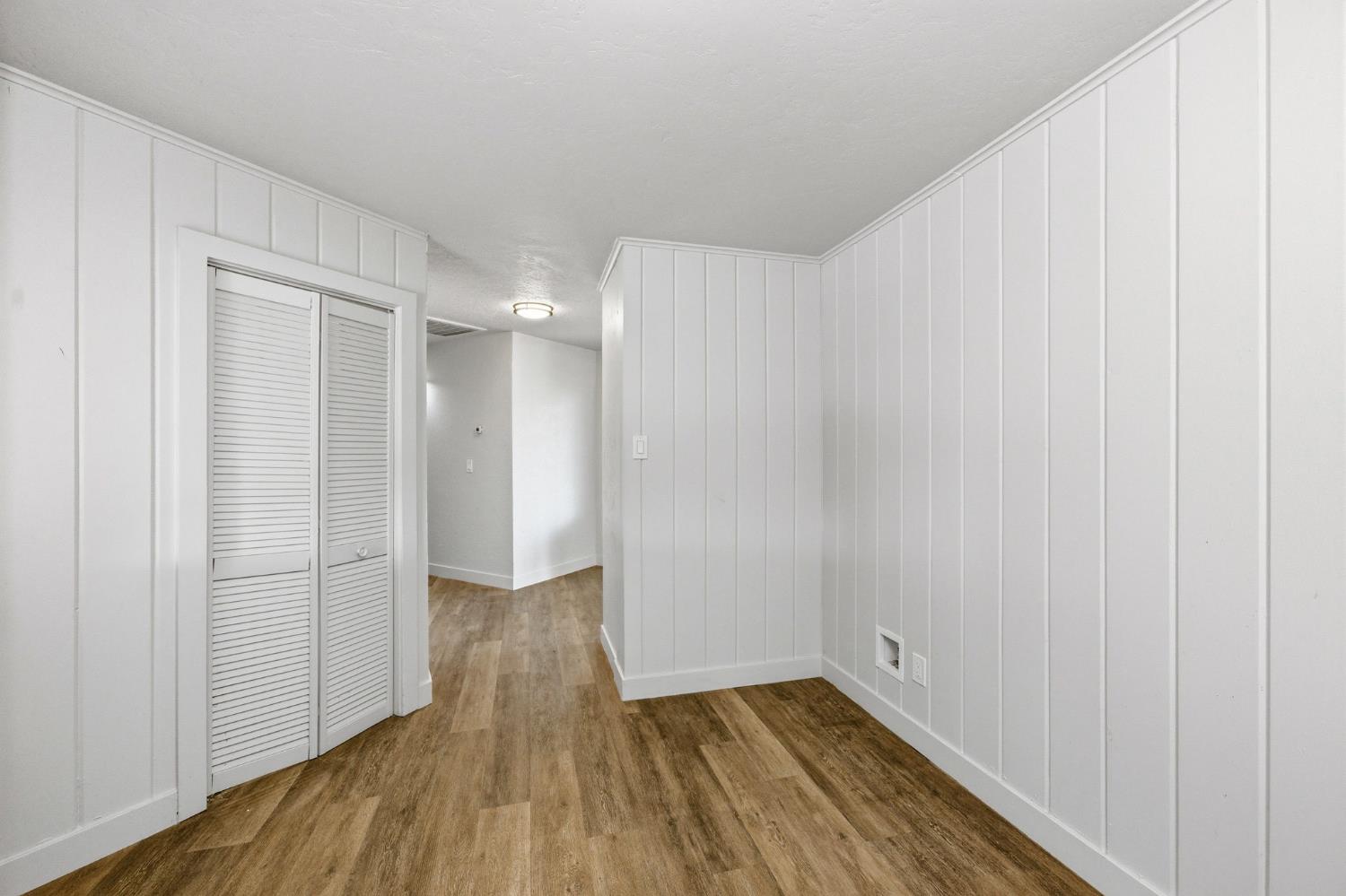 4205 Ralph Lane North Fresno, CA 93727 - Photo 18 of 59