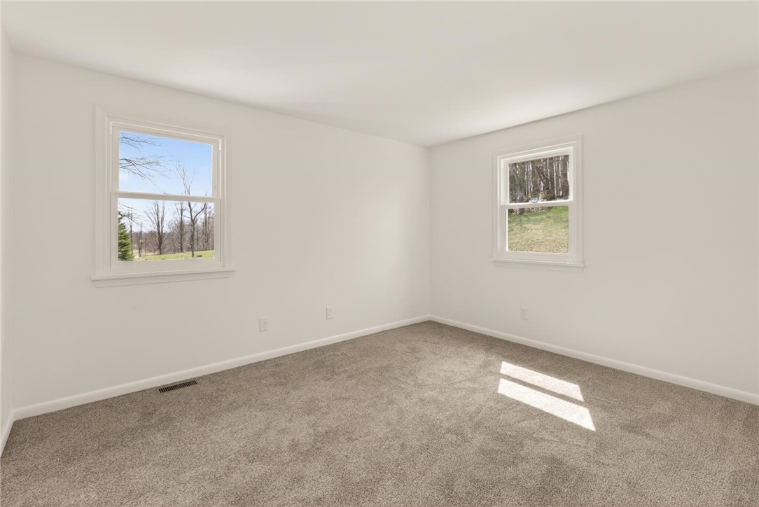 195 Cline Road Farmington, NY 14564 - Photo 21 of 48