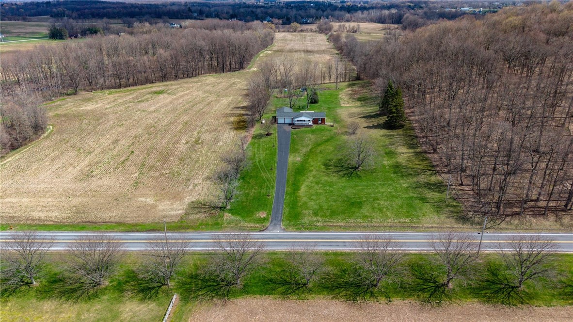 195 Cline Road Farmington, NY 14564 - Photo 5 of 48