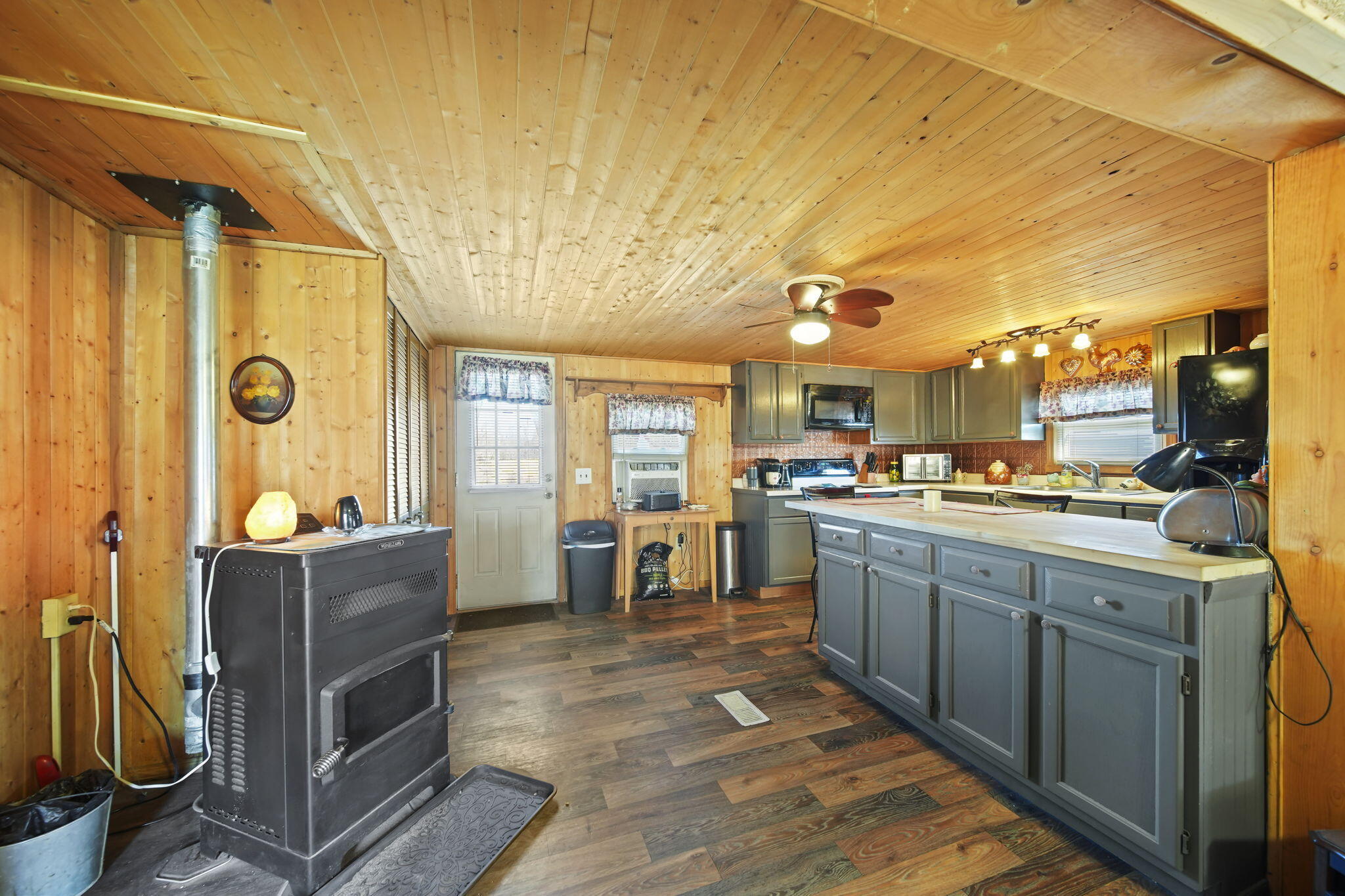 9555 Springport Road Parma, MI 49269 - Photo 8 of 55 11-web-or-mls-DSC07531