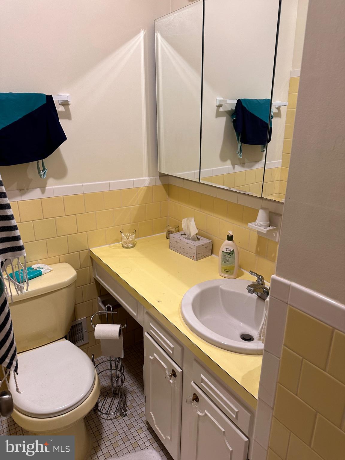 6143 Roxbury Avenue Springfield, VA 22152 - Photo 12 of 25