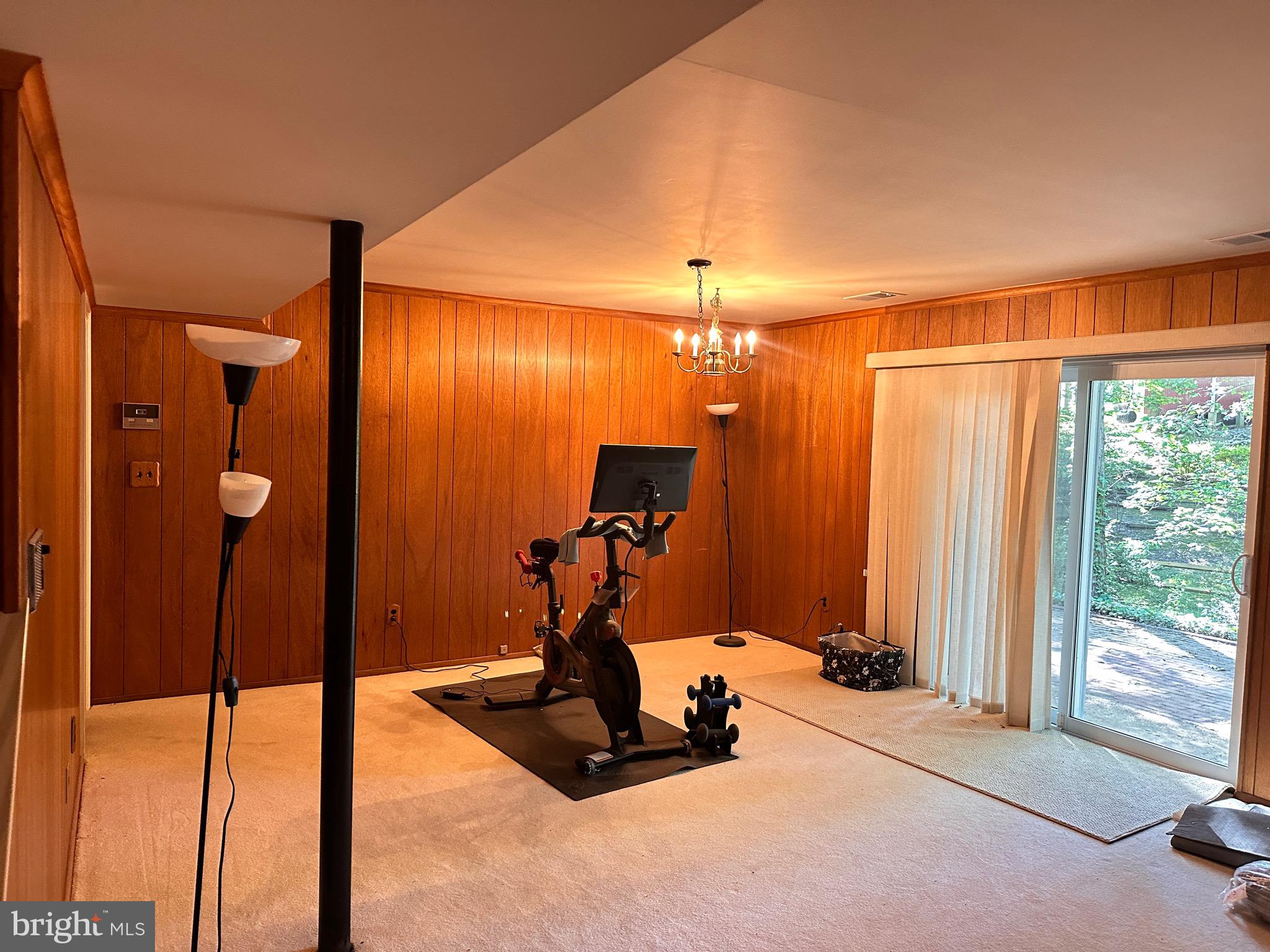 6143 Roxbury Avenue Springfield, VA 22152 - Photo 19 of 25