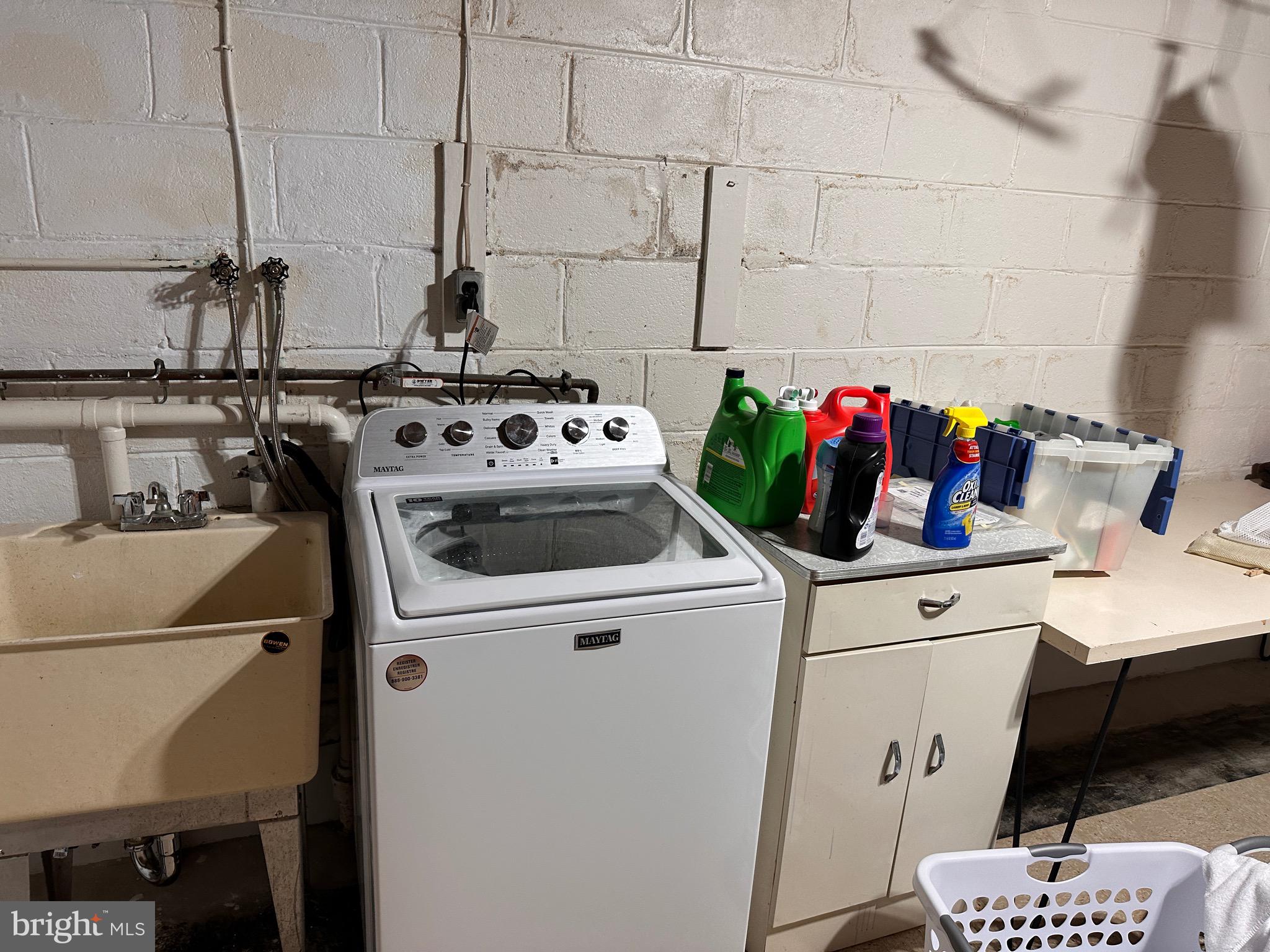 6143 Roxbury Avenue Springfield, VA 22152 - Photo 22 of 25