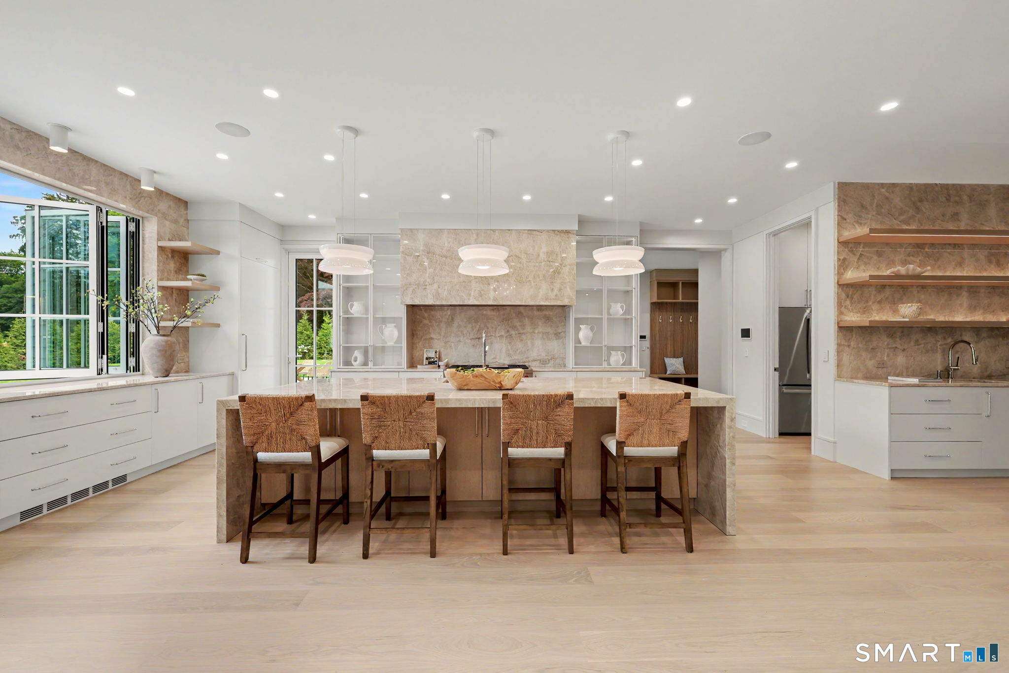 175 Brookside Road Darien, CT 06820 - Photo 7 of 37